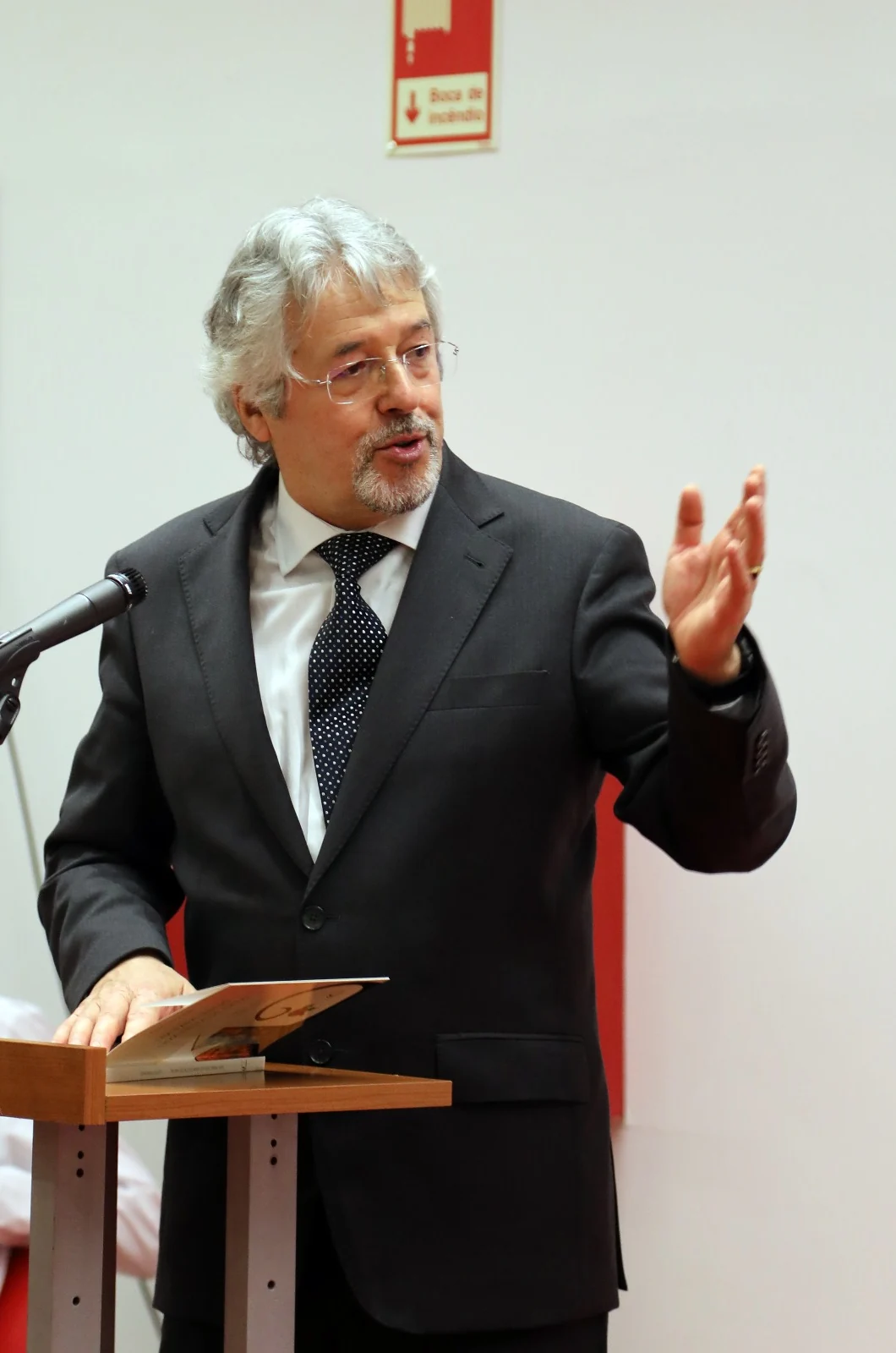 Apresentação ou encontro com leitores de Ilídio Trindade