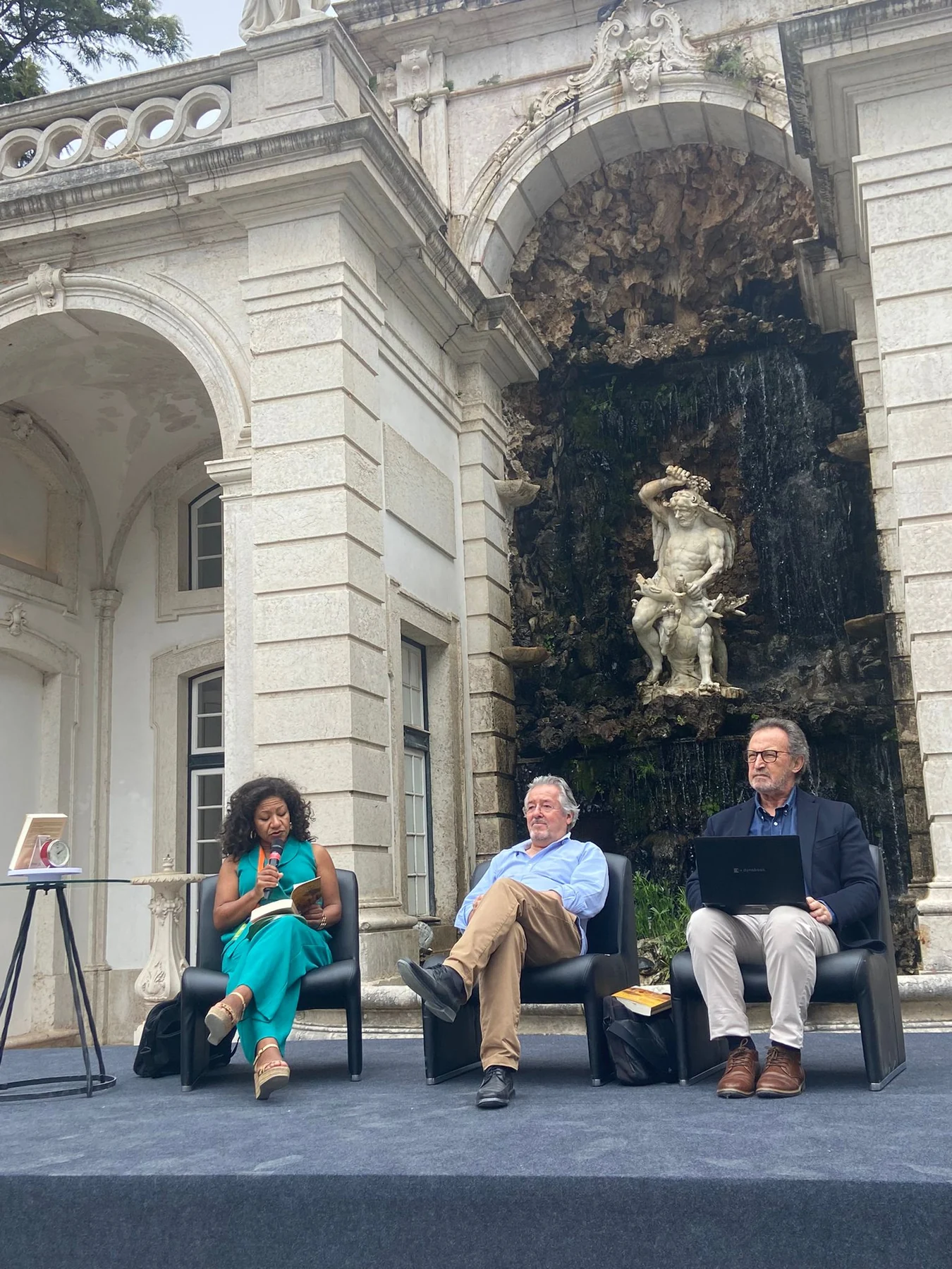 Apresentação, sessão literária ou encontro com leitores de Ilídio Trindade